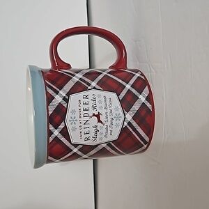 Design Pac Christmas  Mug  Oversized Red Grey White  Plaid Pattern. Pre-owned